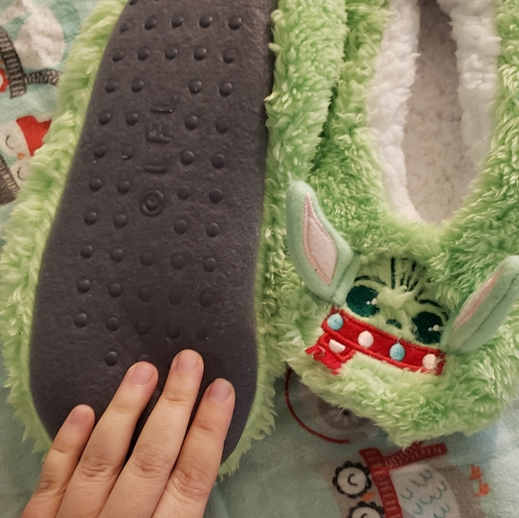 NWOT star wars Christmas slippers - Picture 2 of 3